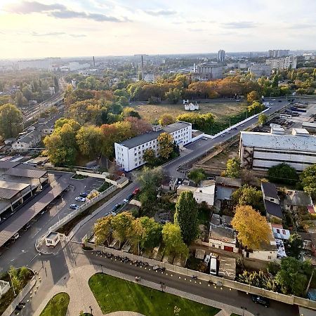 Сozy 704 Sunrise Apartments On The 22Nd Floor In The Center Odesa Exterior foto